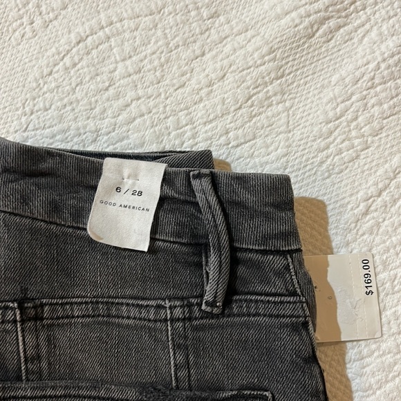 Good American denim. NWT Size 6/28. - Picture 2 of 14
